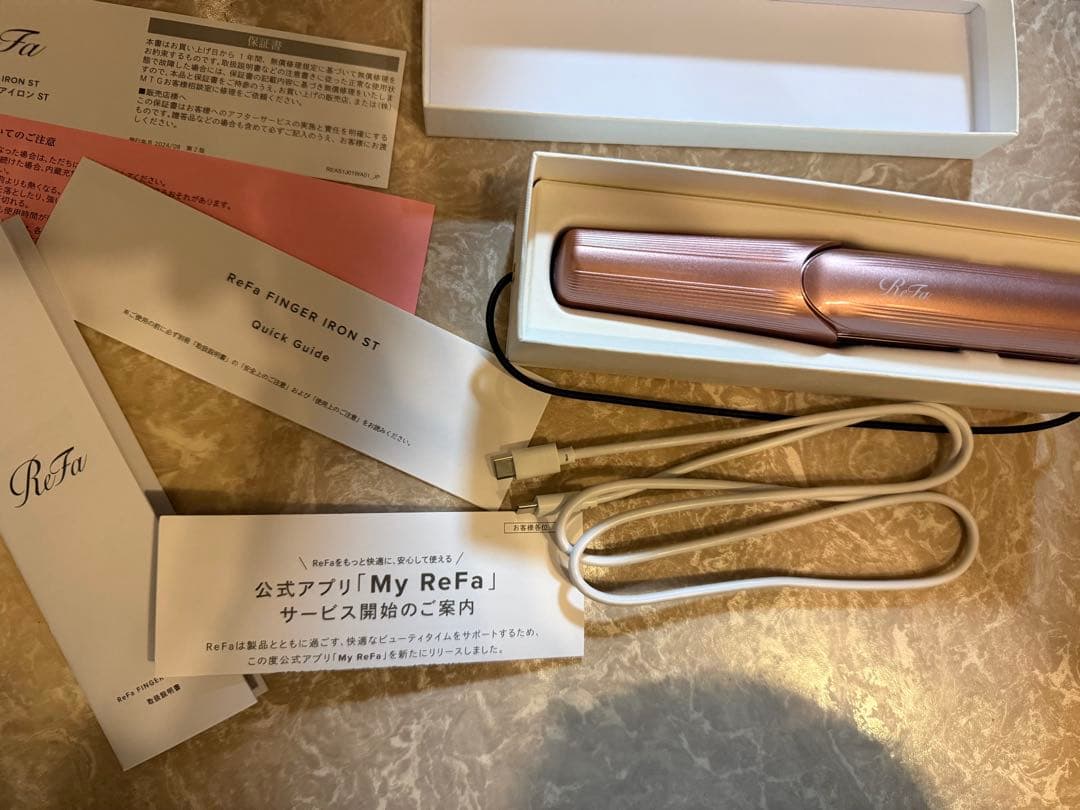 ストレートヘアアイロン refa リファ　ローズゴールド　持ち運びアイロン