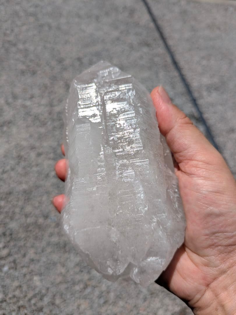 minimalist　チベットカイラス山水晶　　862グラムダブルポイント