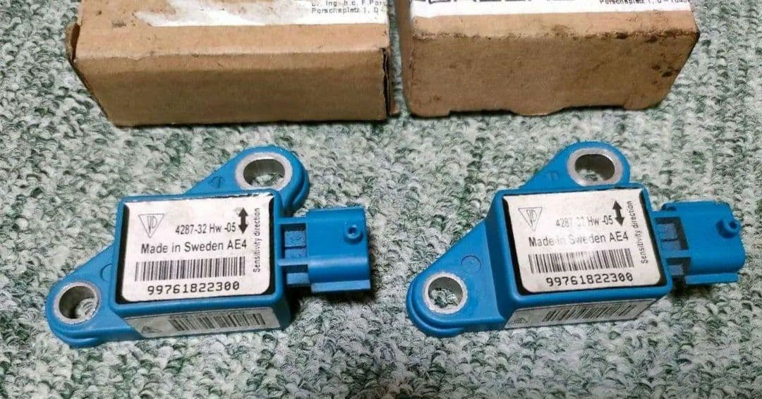 Porsche type 997エアバッグセンサー 997 618 223 02