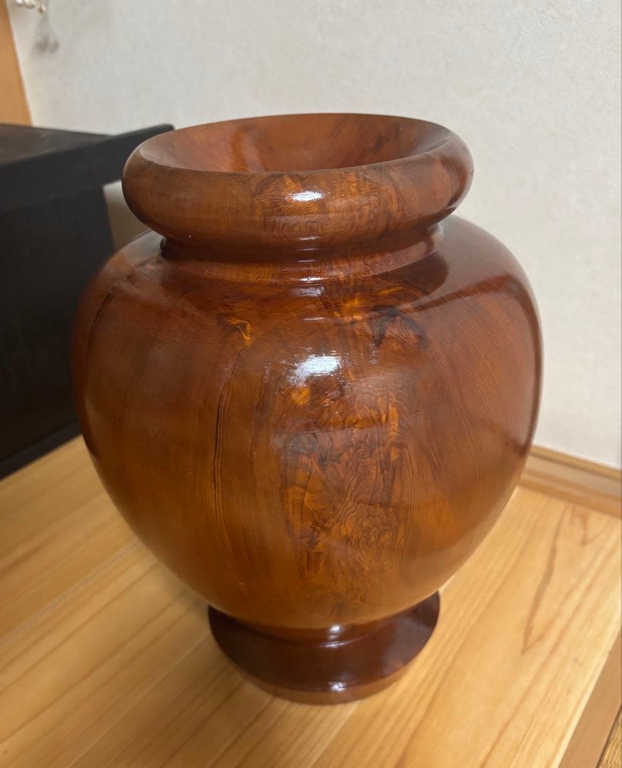 屋久杉　大壺　花瓶　屋久杉　ツボ　 屋久島　世界自然遺産