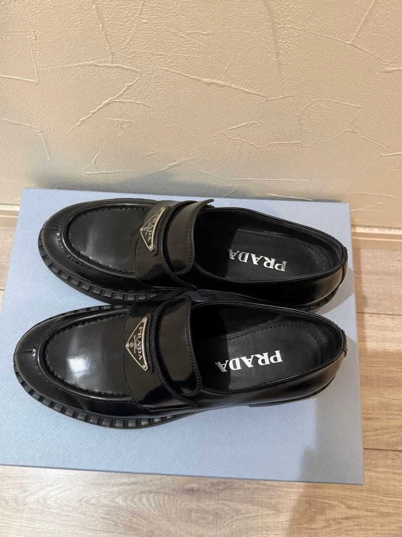 PRADA プラダ　チョコレートブラッシュドレザー　ローファー　38