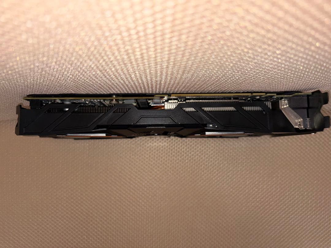 GIGABYTE グラフィックボードGTX1080 8GB 3ファン