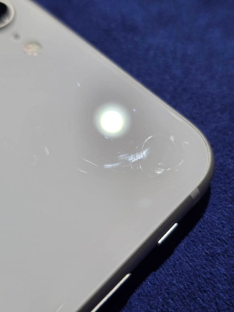 iPhone SE [第3世代] 中古 スターライト 64GBモデル