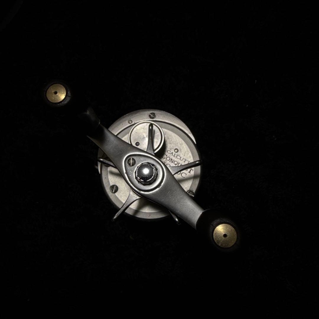 SHIMANO CALCUTTA CONQUEST 200DC カルカッタ