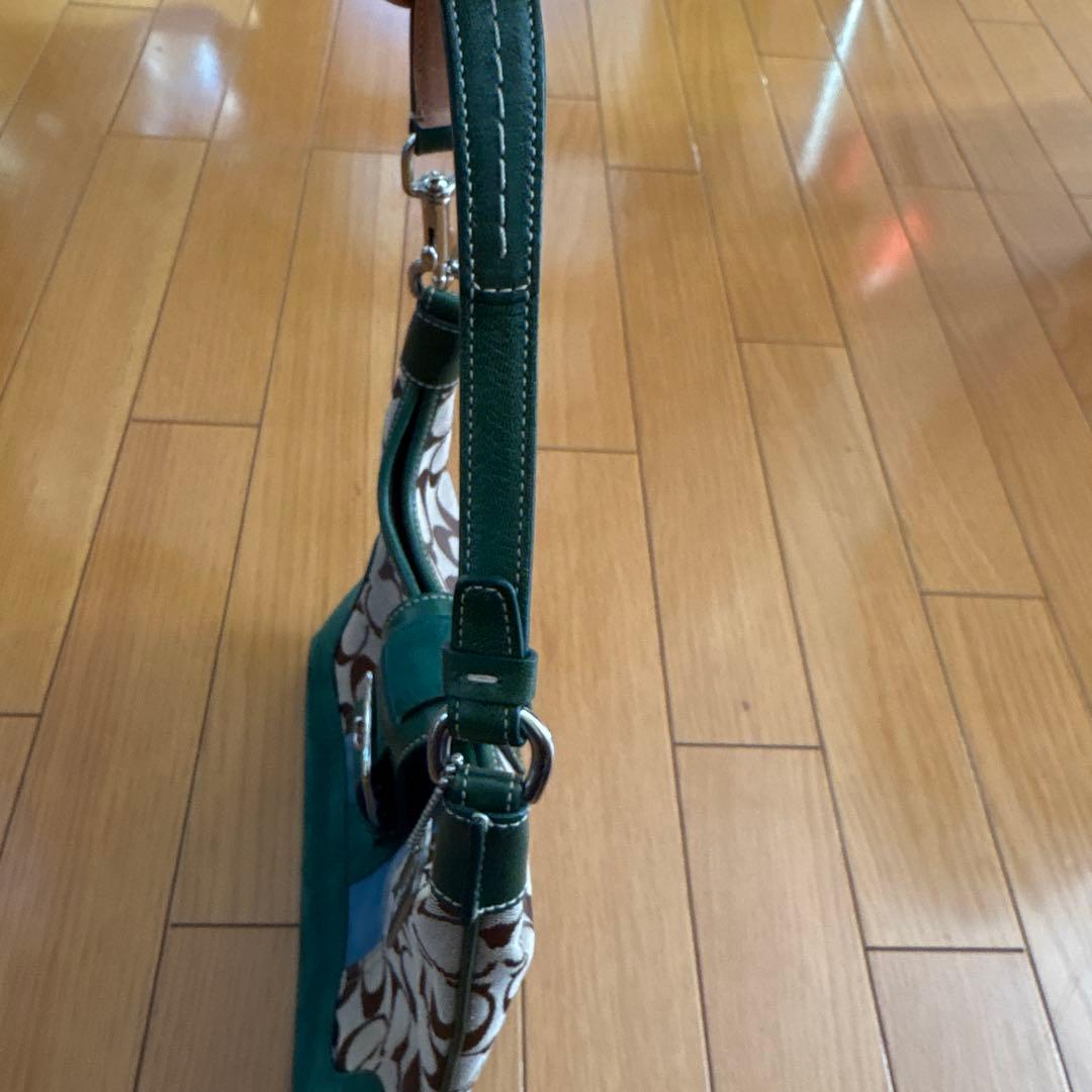 coachショルダーバッグ 緑系 スエード