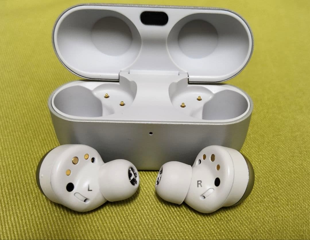 Technics ワイヤレスステレオイヤホン EAH-AZ100-Sシルバー