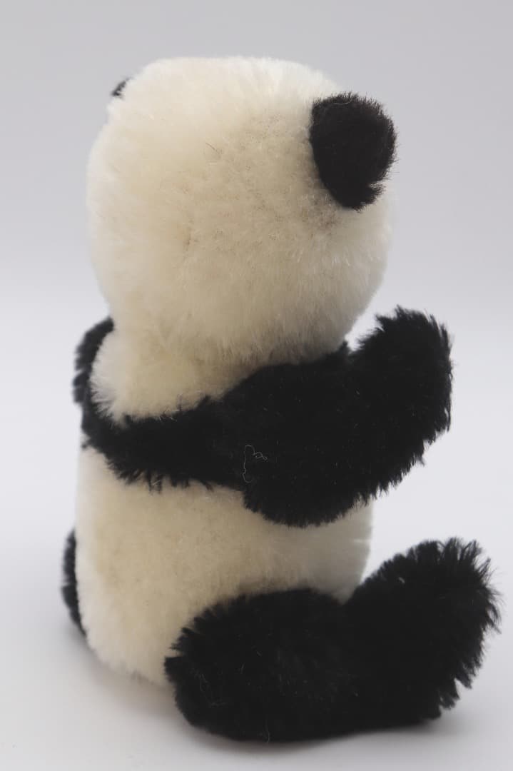 Steiff 北京PANDA 1,000体日本限定品ぬいぐるみ 約18cm