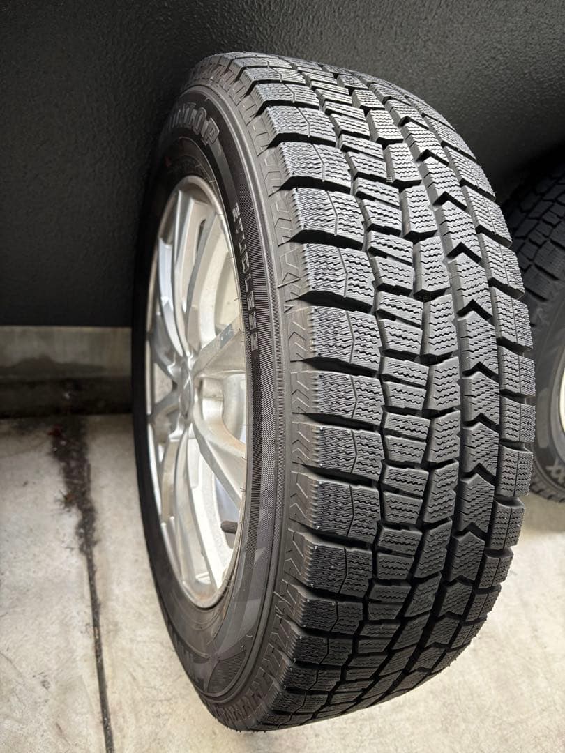 （スタッドレス2ヶ月のみ使用）ライズ、ロッキー