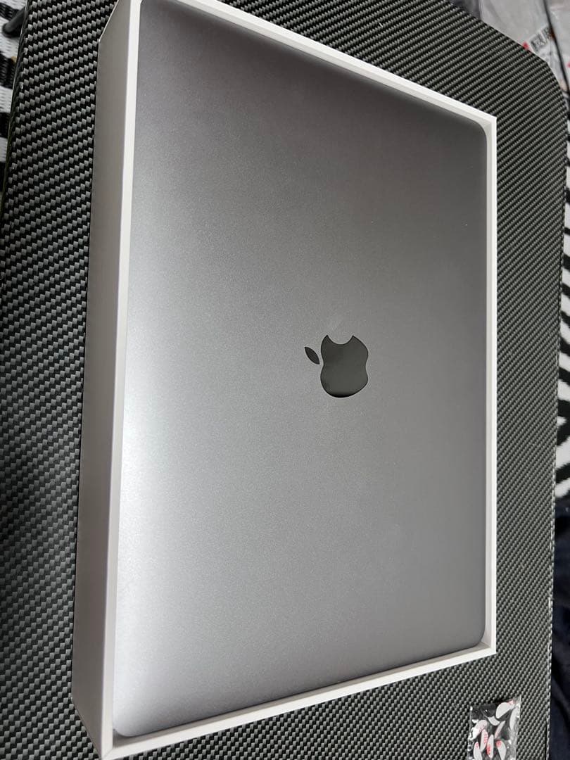 MacBook Air M1 2020 【8GB/256GB】13インチ