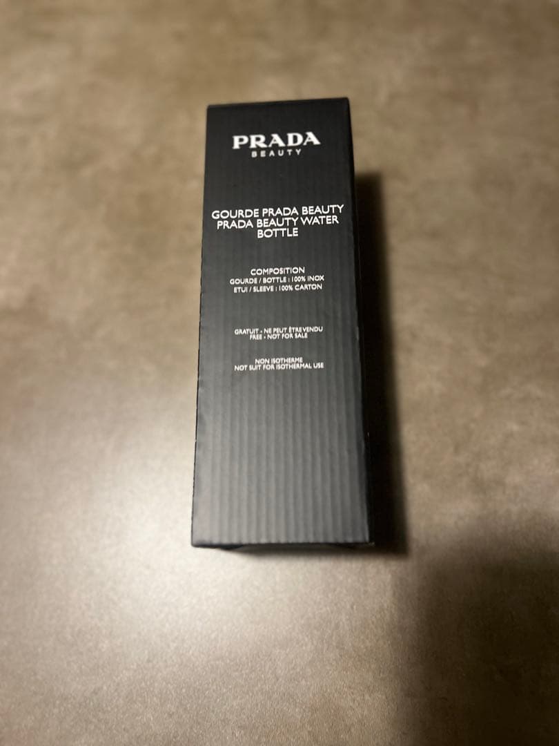 新品　プラダ　水筒　PRADA BEAUTY WATER BOTTLE