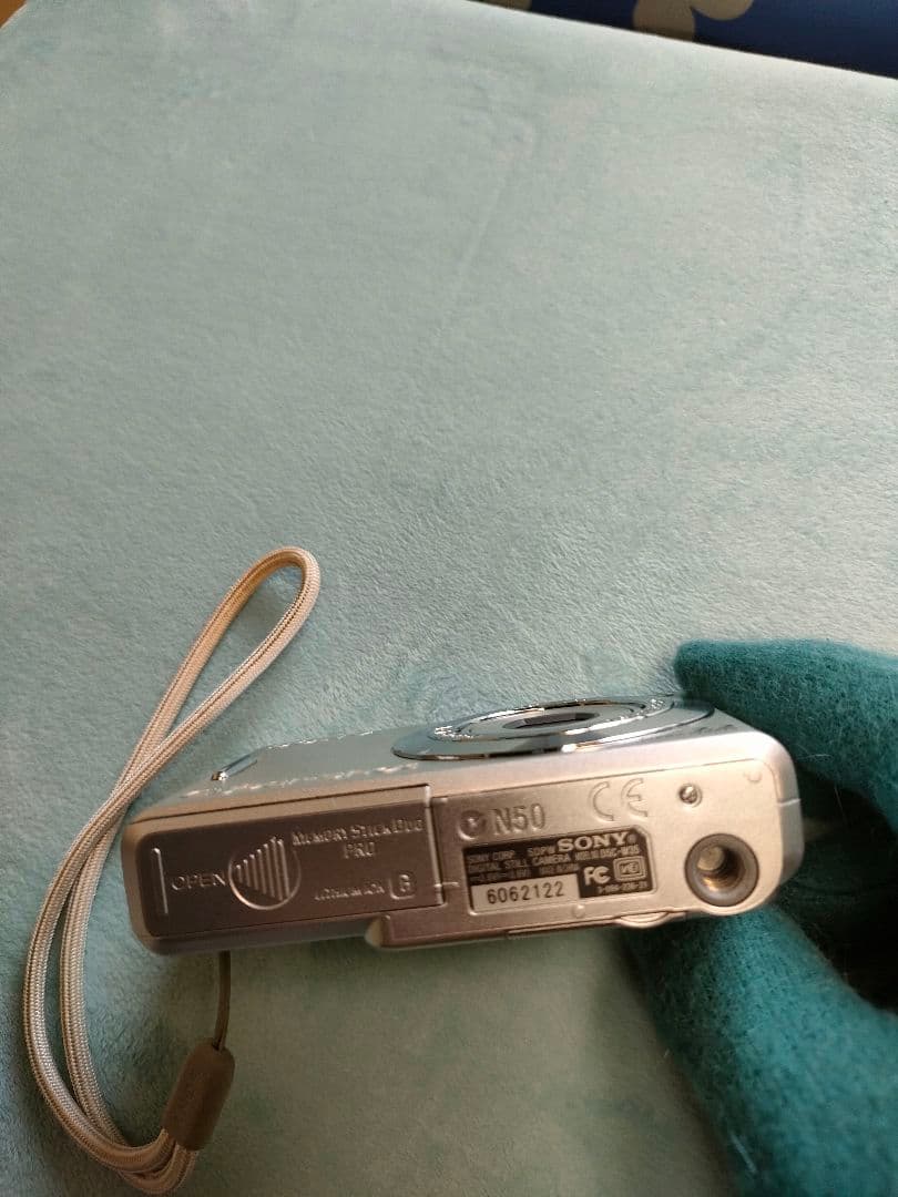 【美品】【動作確認済み】デジタルカメラ　SONY サイバーショットDSC-W35