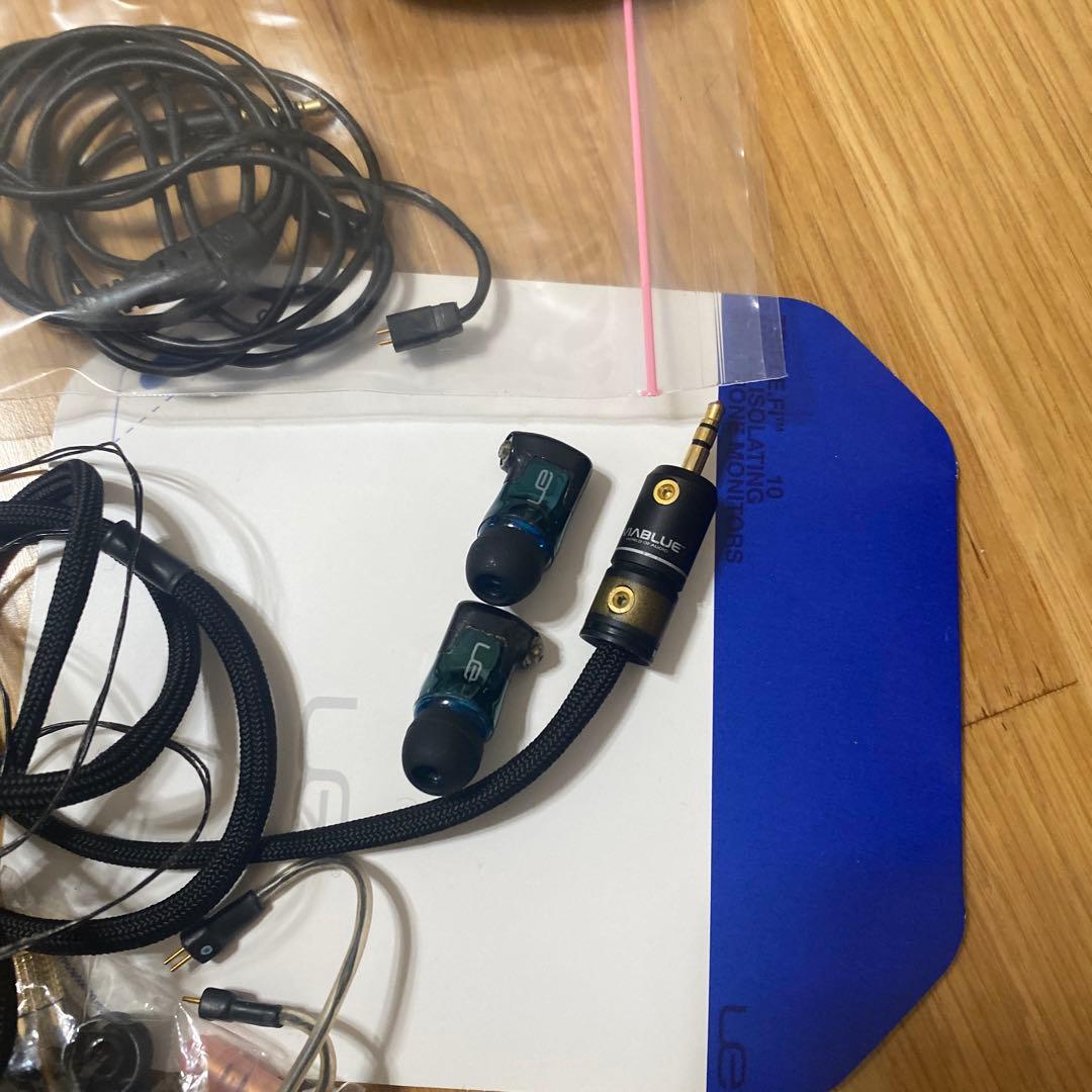 Ultimate Ears TRIPLE.FI 10（TF10)(美品）