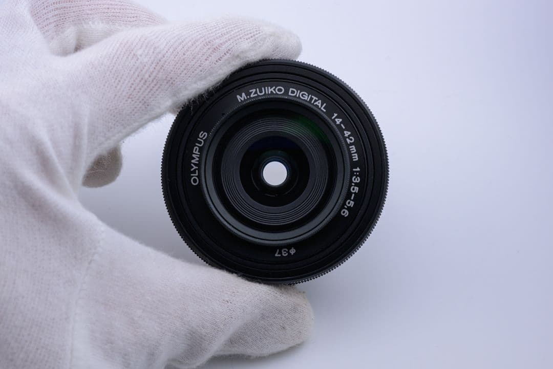 デジタルカメラ OLYMPUS E-M5 MarkII + 14-42mm + 40-150mm