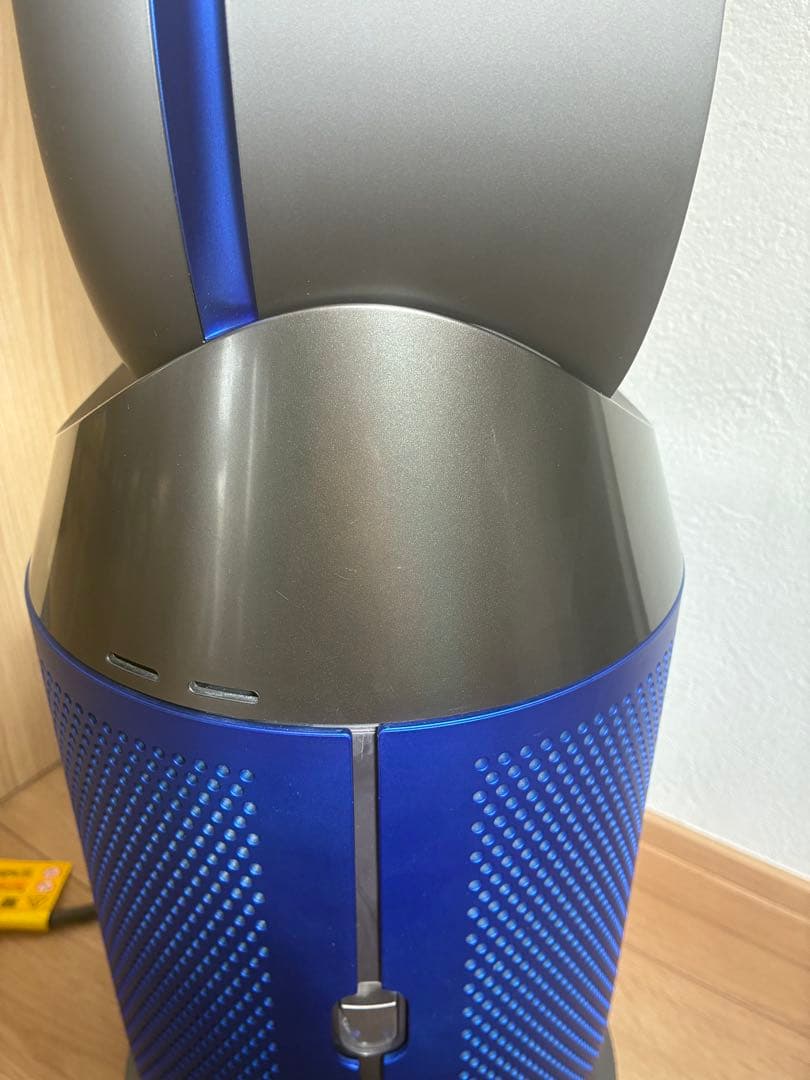 ダイソン　空気清浄機能付ファンヒーター/Pure Hot+Cool HP04