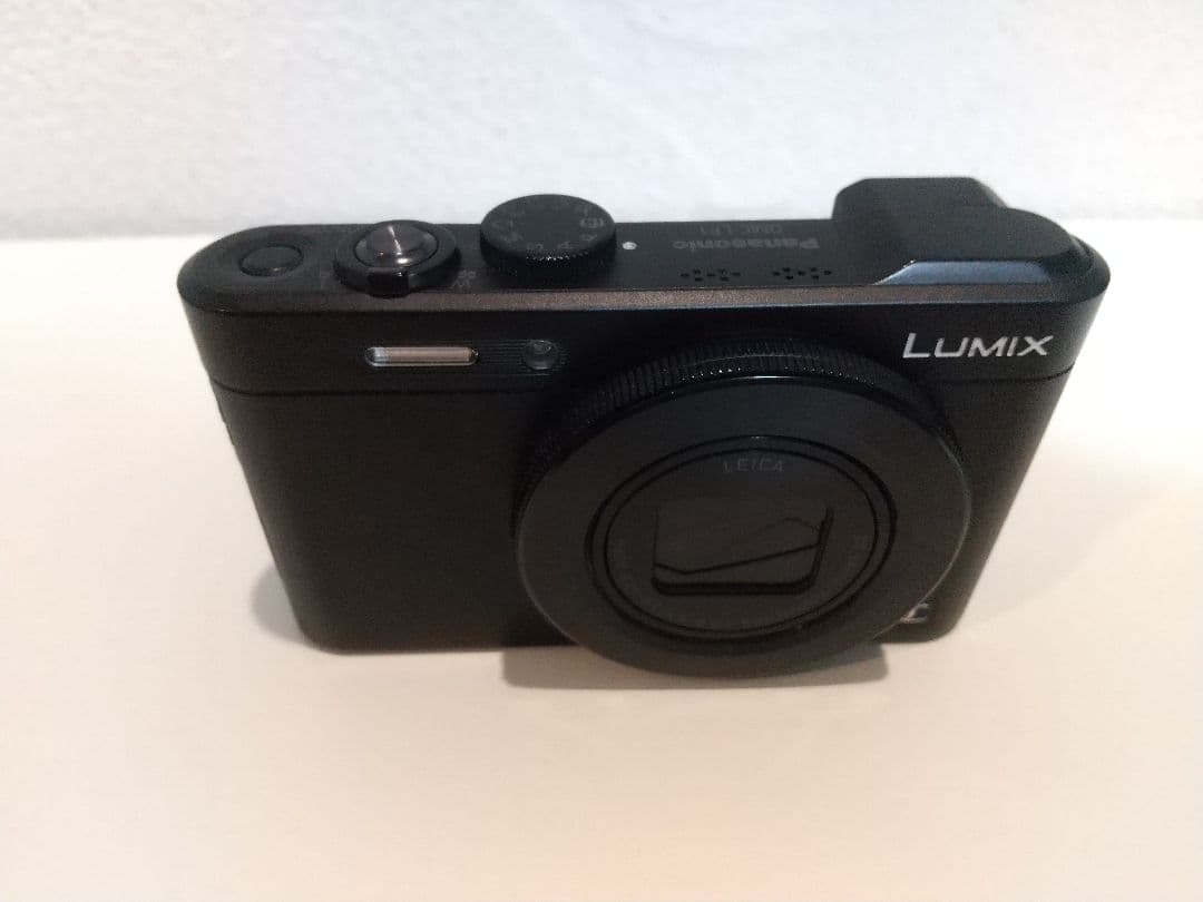 LUMIX コンパクトデジタルカメラ DMC-LF1（純正充電器付き）