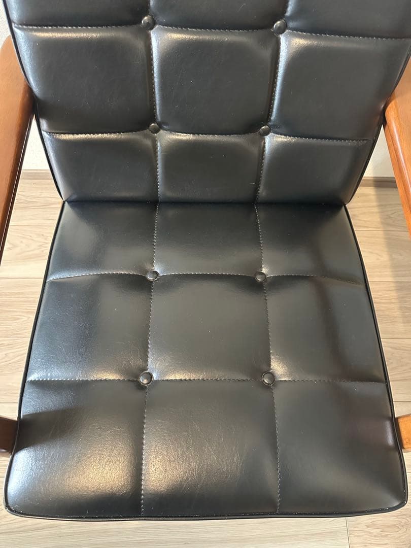 カリモク60 Kチェア　1シーター　スタンダードブラック