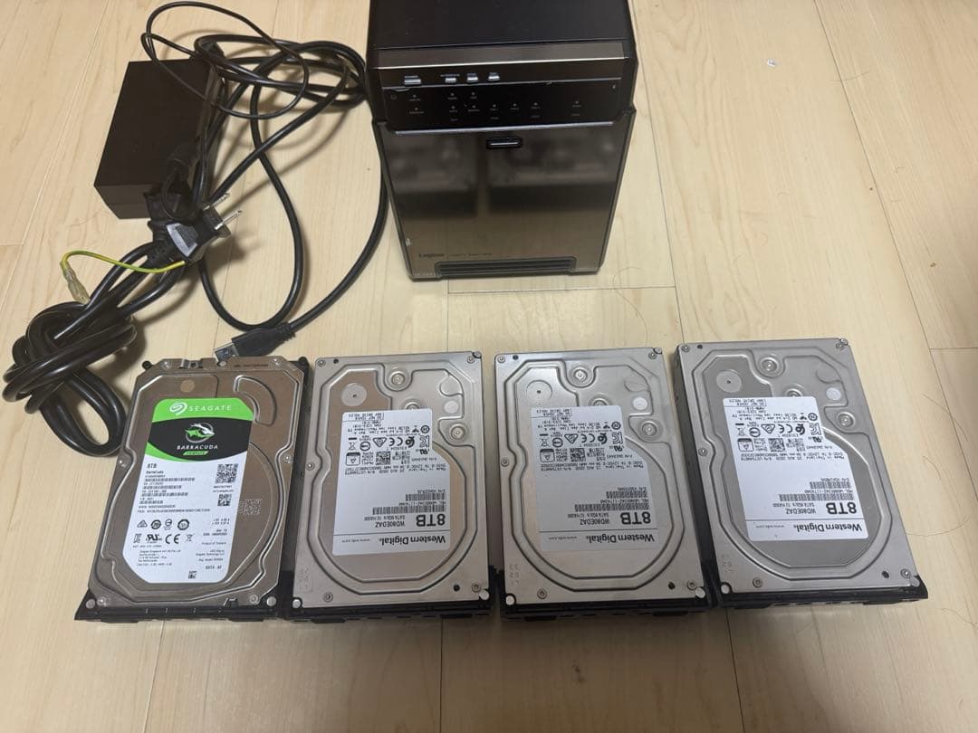HDDケース HDDセット　４BAY ロジテック　ガチャベイ　8TB ×4