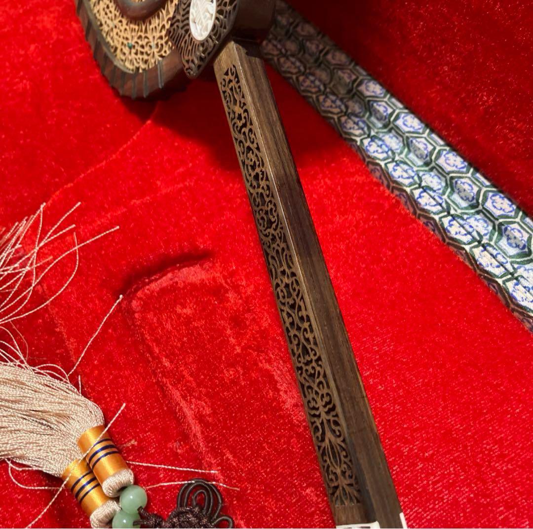 中国美術 唐木造 白檀透彫刻 翡翠 軍配型硯屏 唐団扇　唐物　伝統工芸