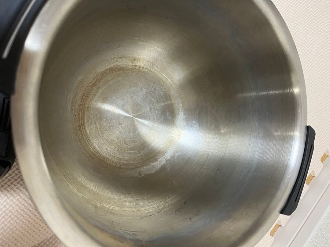 シャープ ヘルシオ ホットクック 2~6人用 ホワイト KN-HW24E-W