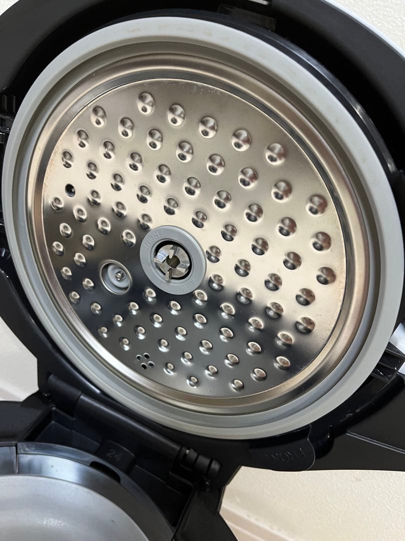 シャープ ヘルシオ ホットクック 2~6人用 ホワイト KN-HW24E-W