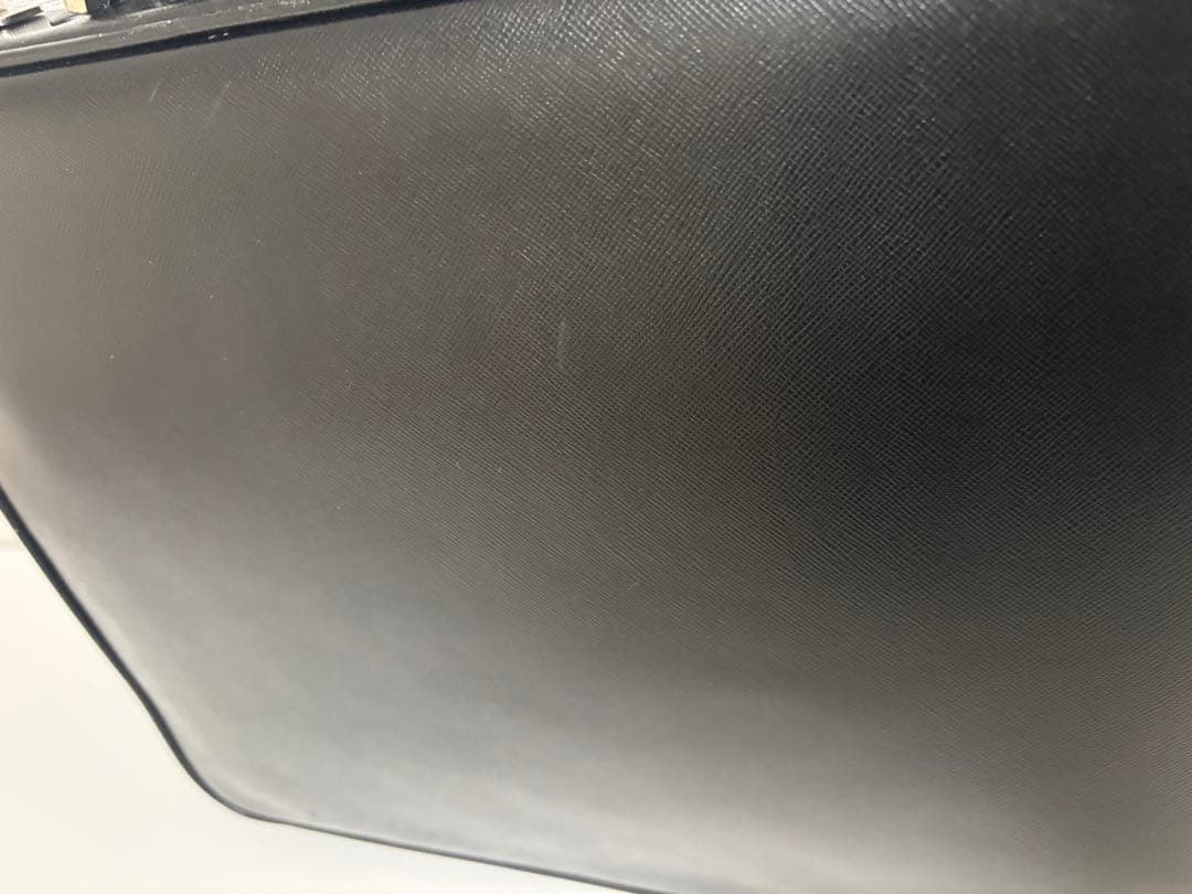 【鍵付き南京錠】PRADA ビジネスバッグ 三角ロゴ サフィアーノレザー メンズ