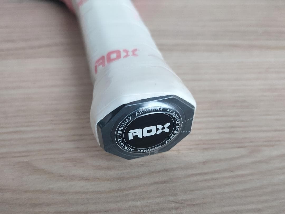 ピックルボール パドル ARRONAX カーボン加工の摩擦面 ピンク