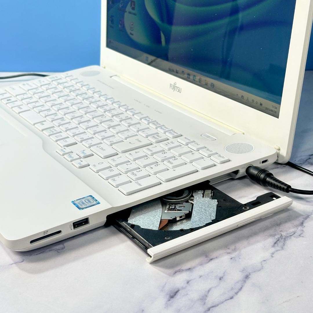 美品！Corei7・16GB・SSD・DVDマルチ・オフィス付・ノートパソコン