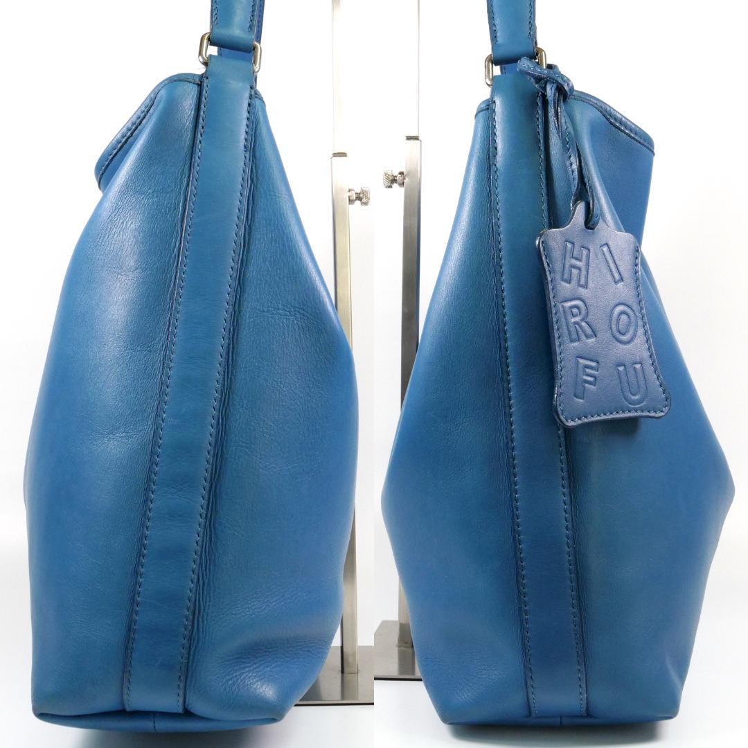 美品✨ ヒロフ レザーワンショルダーバッグ ブルー ロゴ刻印 チャーム付