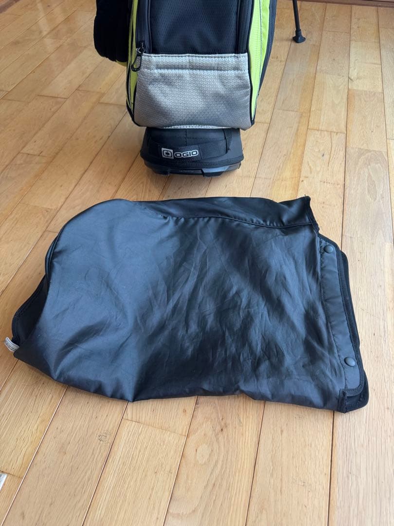 【美品！】OGIO キャディバッグ 8分割 ブラック・ライム