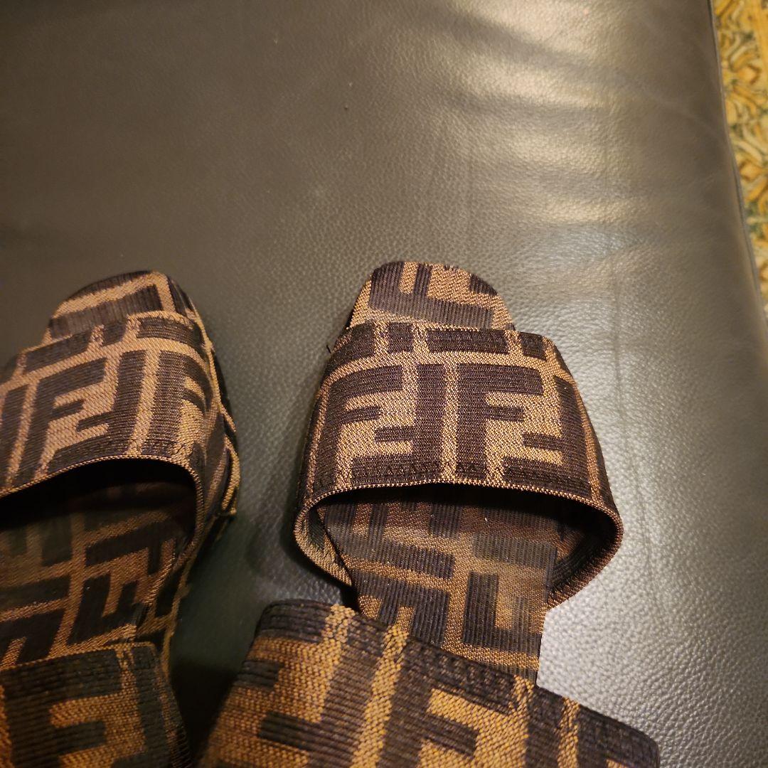 FENDI FFロゴ ウェッジサンダル