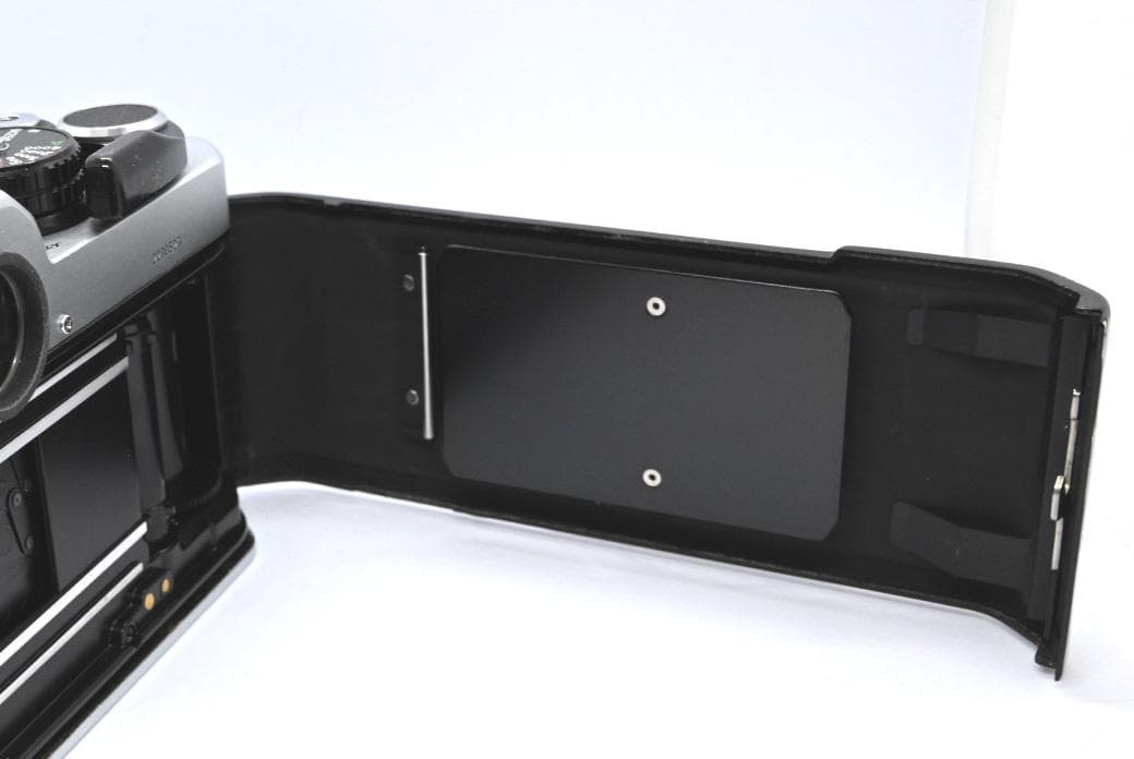 ニコン Nikon FE2 シルバー フィルム一眼レフカメラ