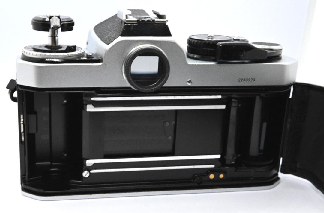 ニコン Nikon FE2 シルバー フィルム一眼レフカメラ