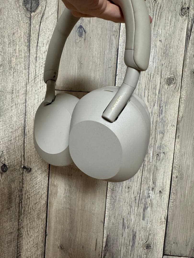 sony WH-1000XM5ヘッドフォン