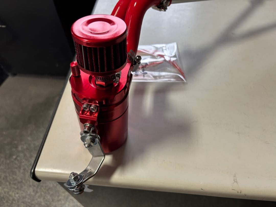 【しん/オーダー】ポン付！ジムニーJA11オイルキャッチタンク超希少レッド！