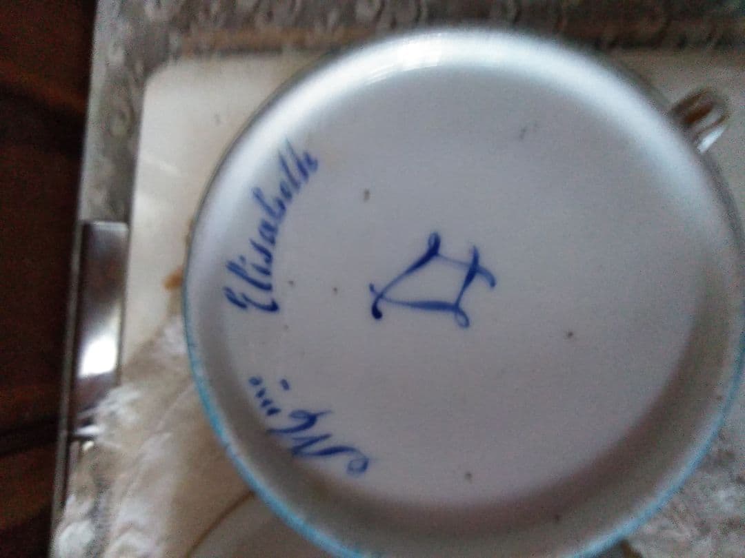 アンティーク　貴族の肖像画のカップ、ソーサー1客