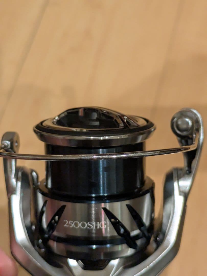 23ストラディック　2500shg SHIMANO ゴメクサスハンドル付き