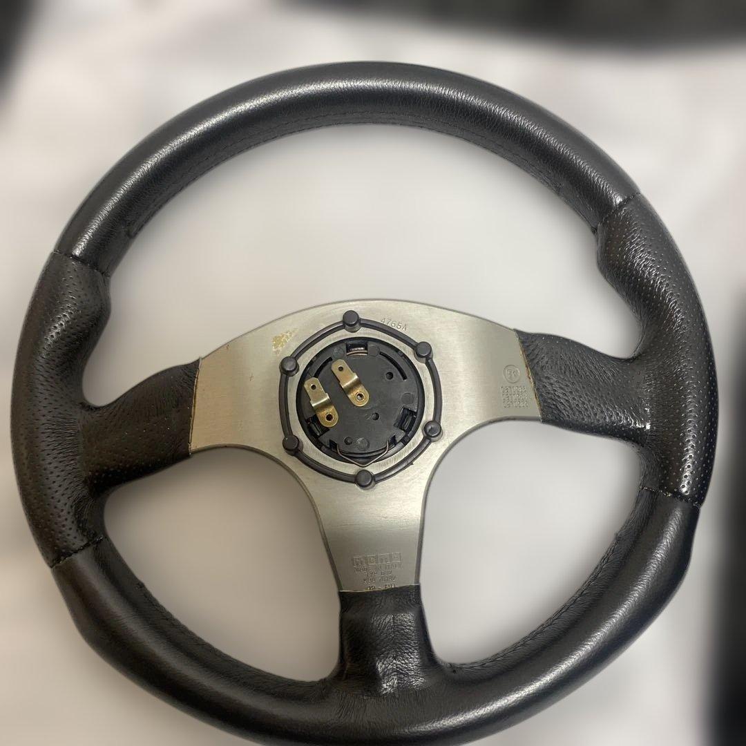 美品✨️ MOMO ステアリング ハンドル 本体 車 カー用