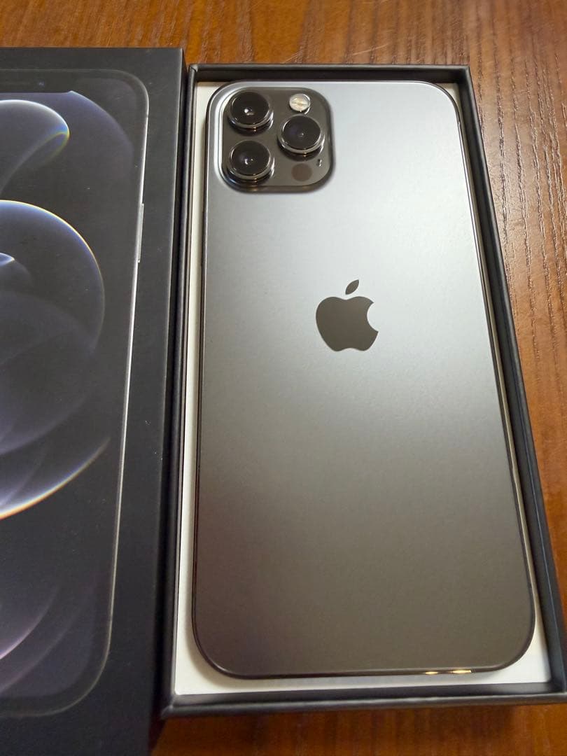 美品　iPhone12 Pro Max 256GB