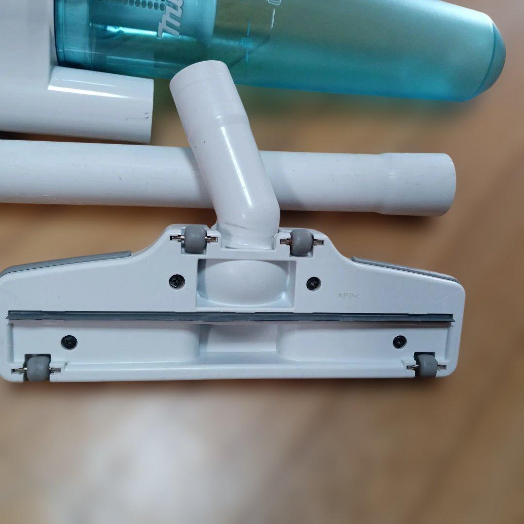 マキタ18V充電式クリーナCL181FD 純正バッテリー、充電器、サイクロン付