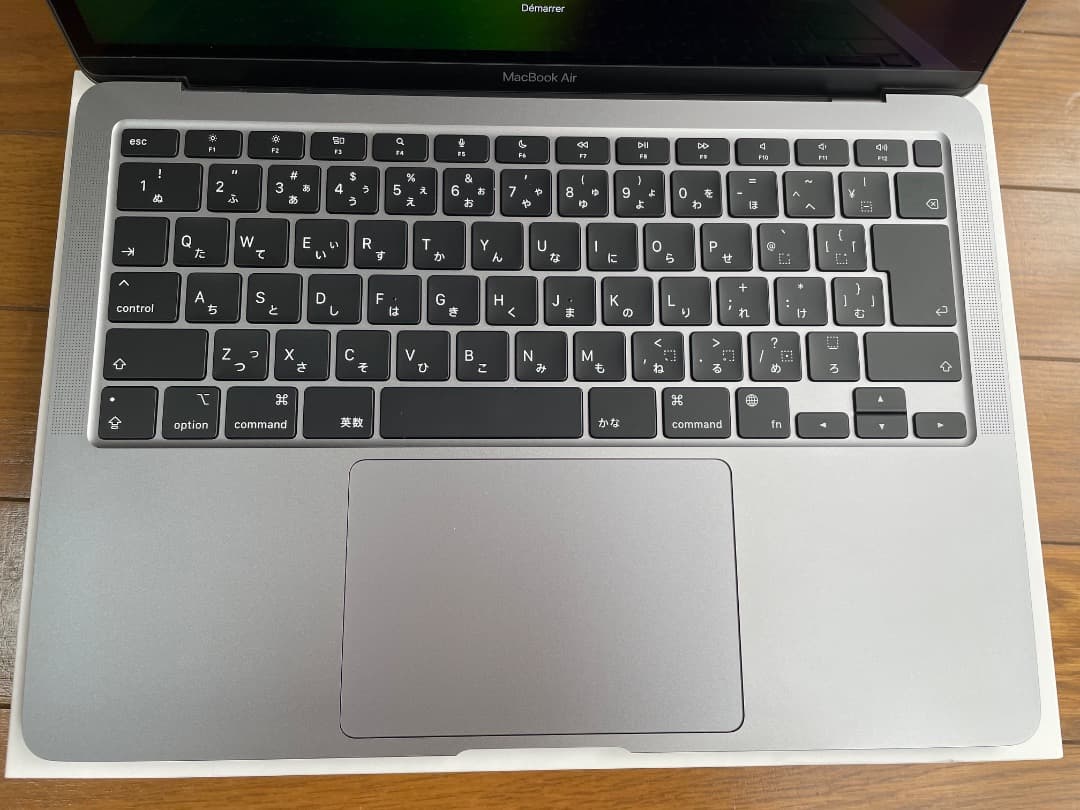 Apple Macbook Air 2020 M1チップ / 16GB /1TB