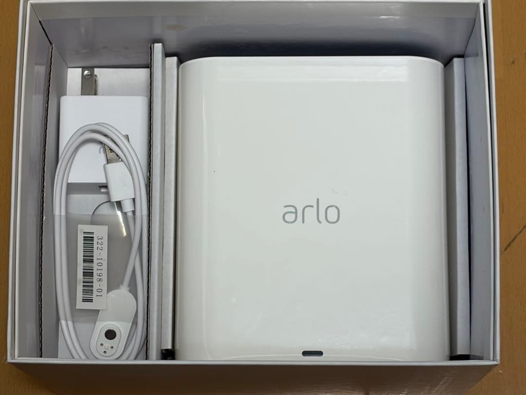 ひ*り様 Arlo Ultra Series 4K UHD 防犯カメラ 2台セッ