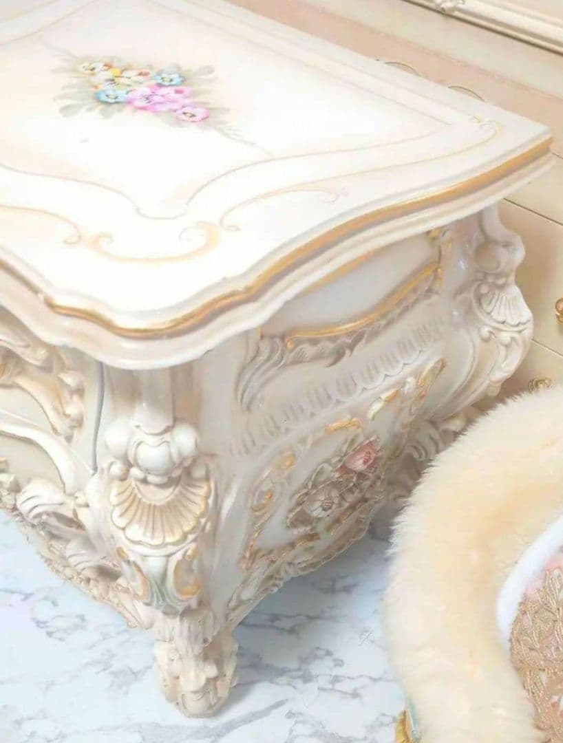 ロココ調　チェスト