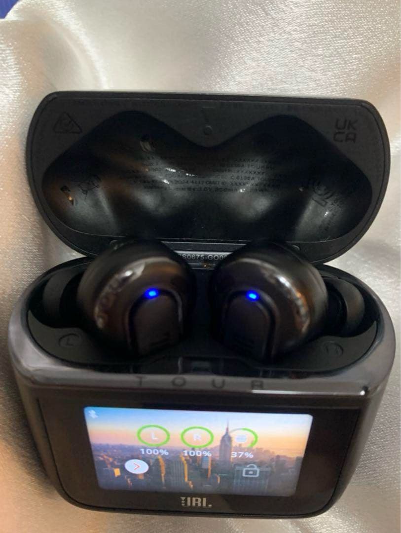 JBL Tour Pro 3ノイズキャンセリング ワイヤレスイヤホンブラック