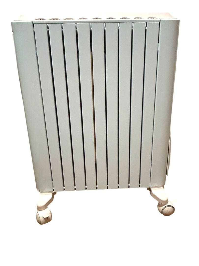 delonghi デロンギ　ベルカルド　希少色・可愛いピンク　オイルヒーター