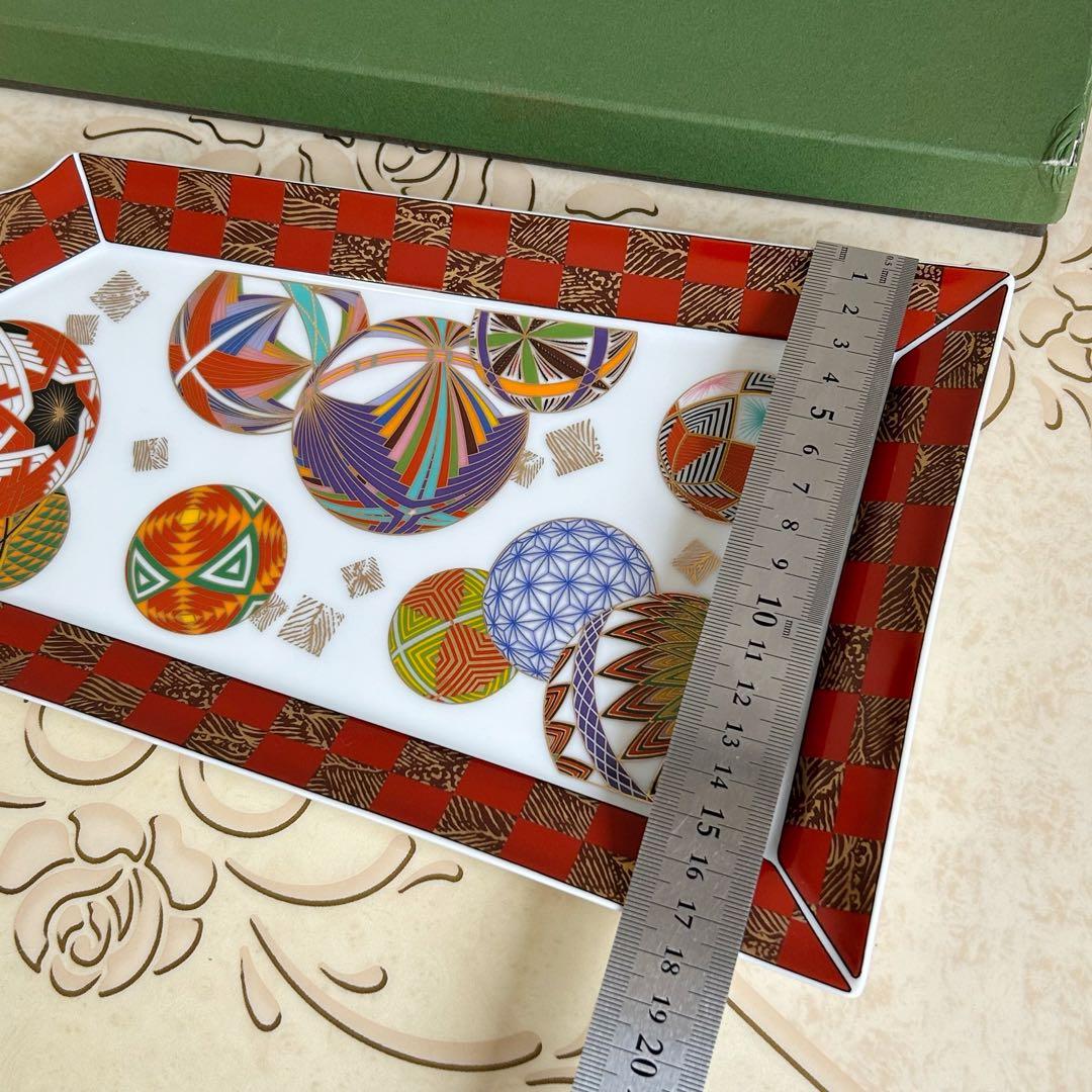 庫山窯　色絵手まり　羽子板皿　大皿　盛皿　飾り皿　金彩古伊万里　正月　金襴手和柄