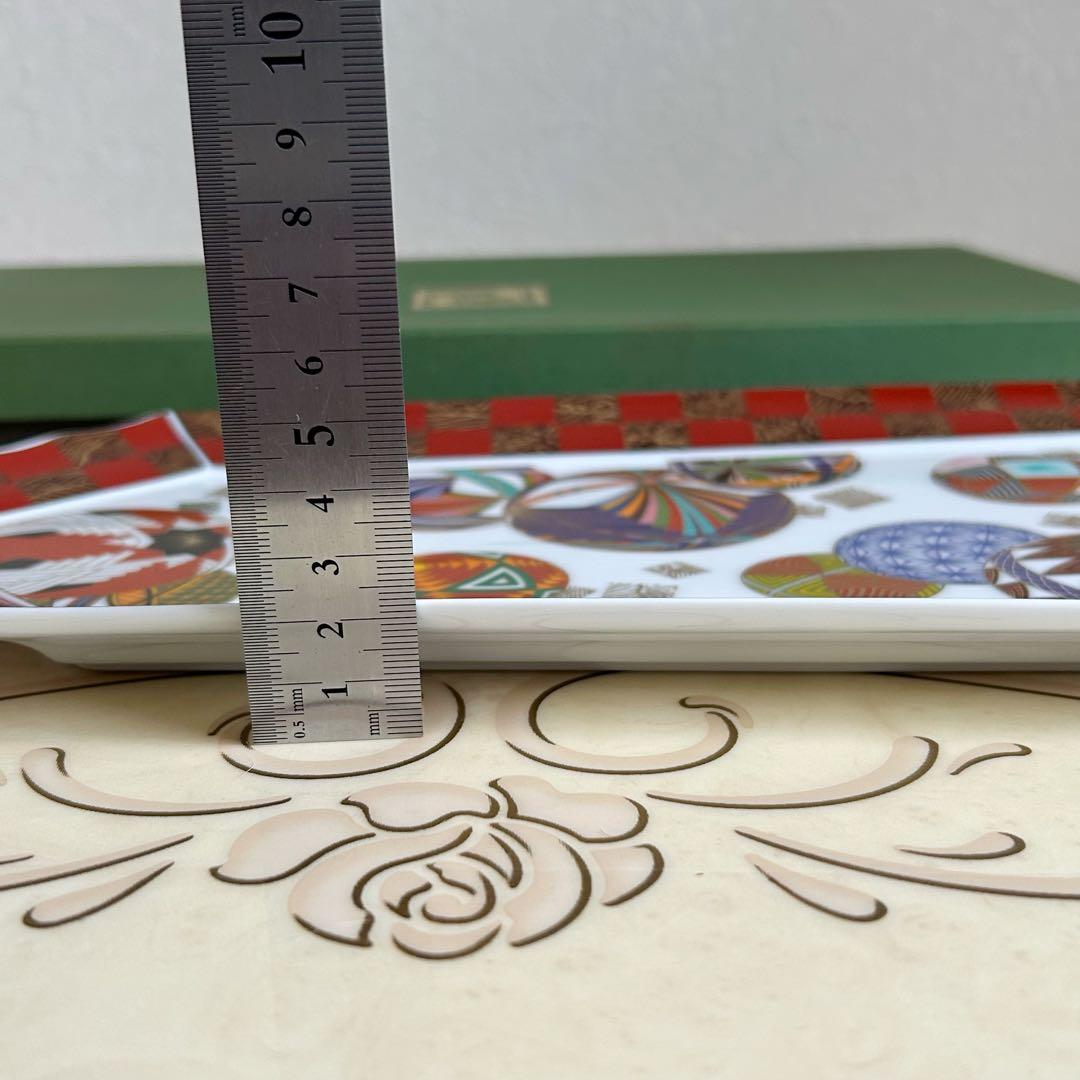 庫山窯　色絵手まり　羽子板皿　大皿　盛皿　飾り皿　金彩古伊万里　正月　金襴手和柄