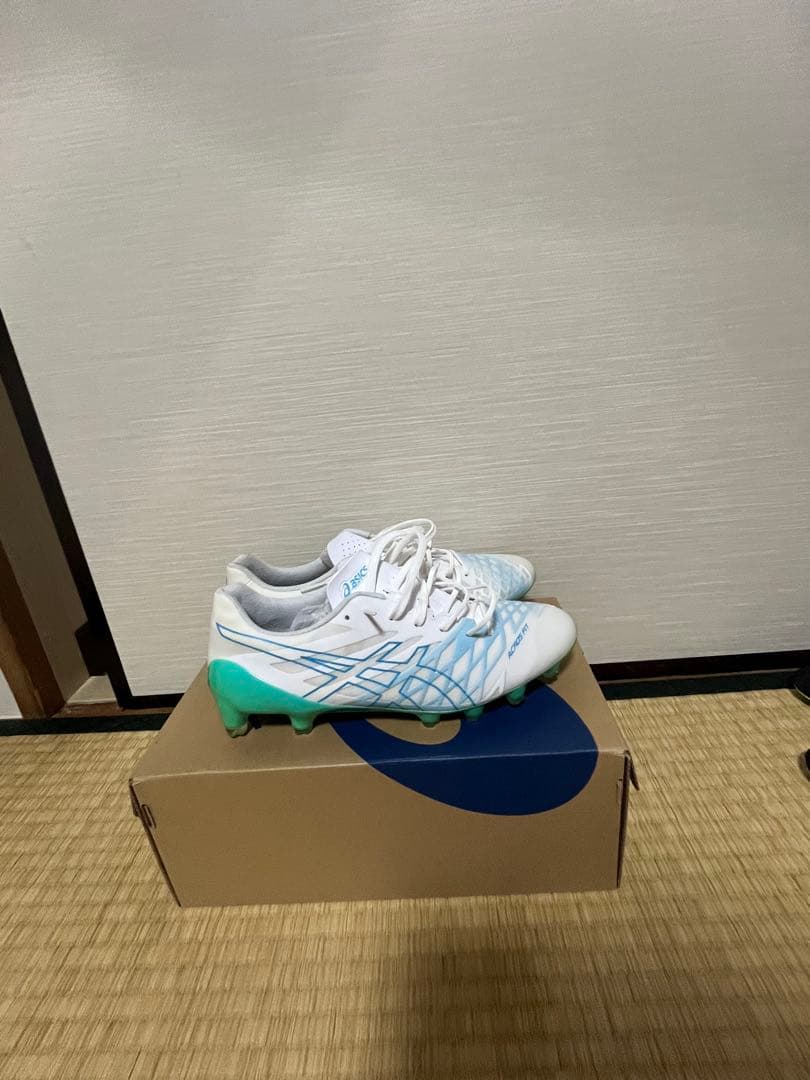 サッカースパイク　アシックス　DSライト　アクロス　25.5 廃盤　激レア　初代