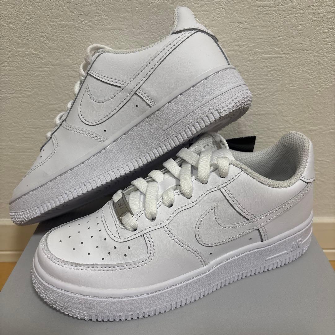 新品 NIKE AIRFORCE 1 LE (GS) 21cm