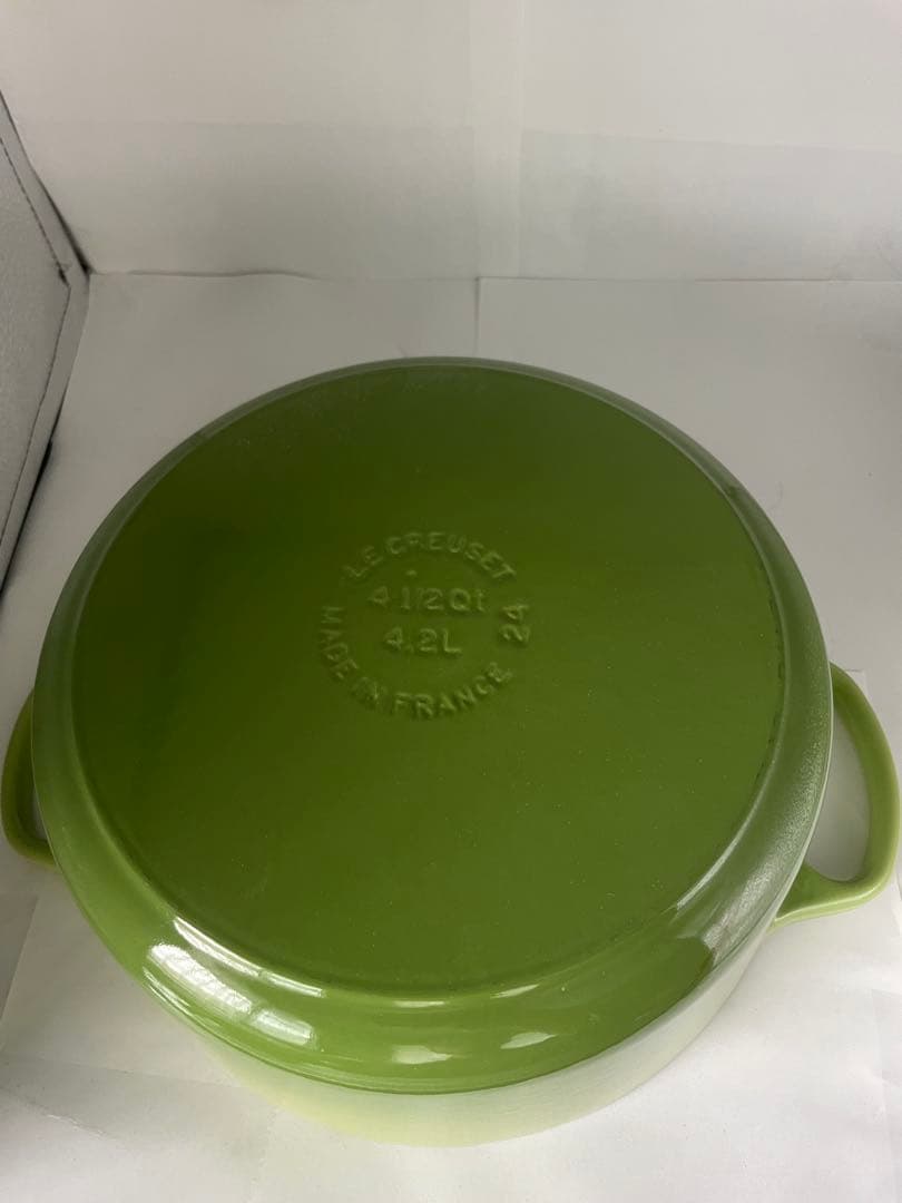 le creuset 鍋　ル・クルーゼ ココット・ロンド 24cm グリーン