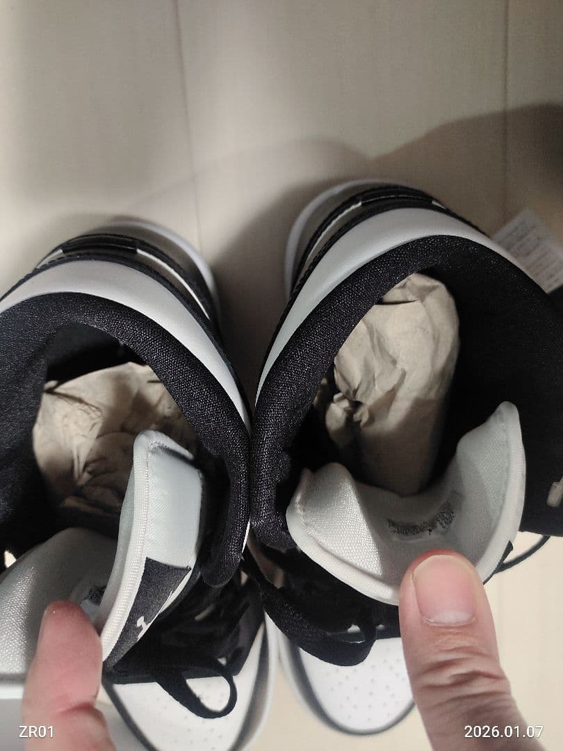 新品◆Nike Air Jordan 1 Mid ◆27.5